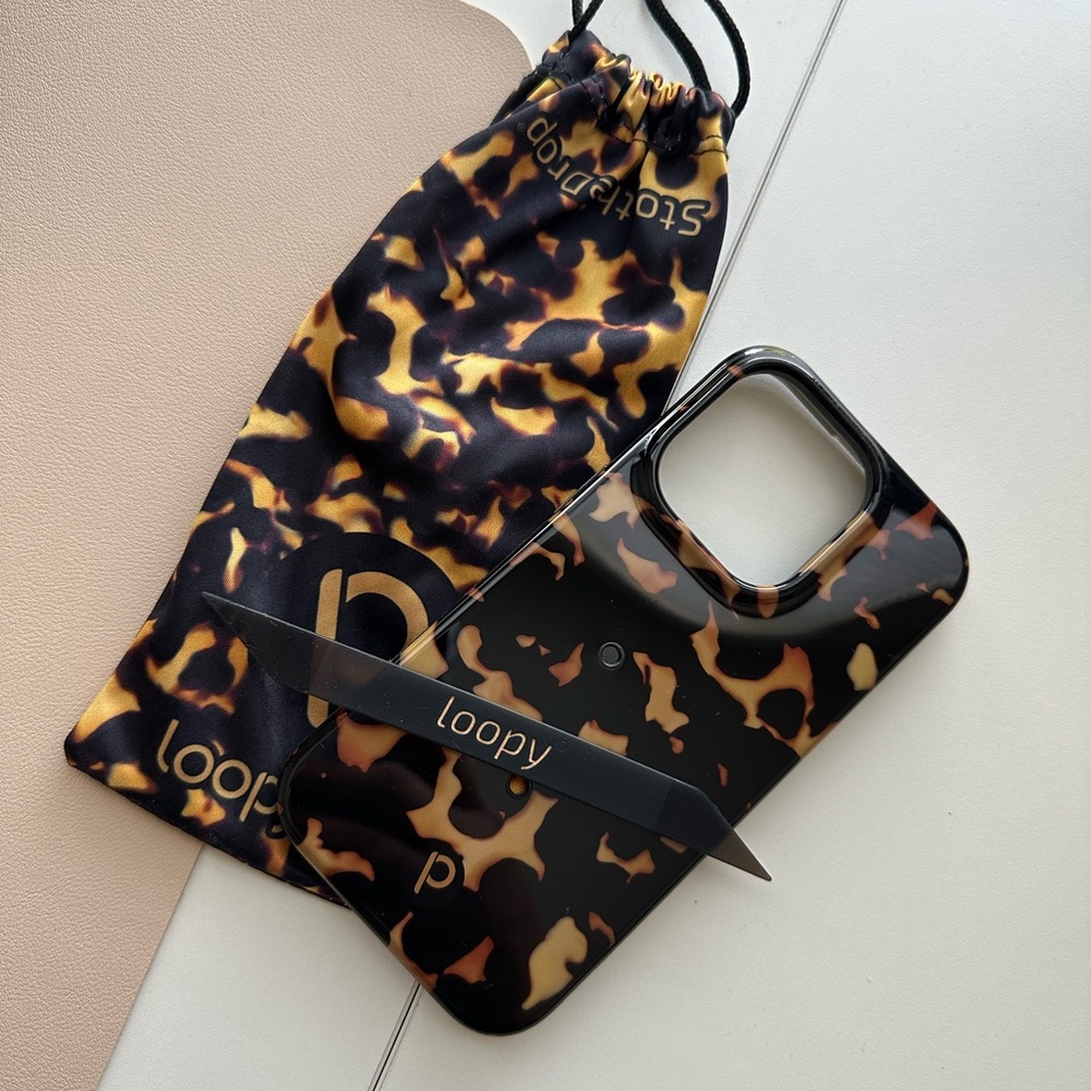 Tortoise loopy case for iPhone 14pro
